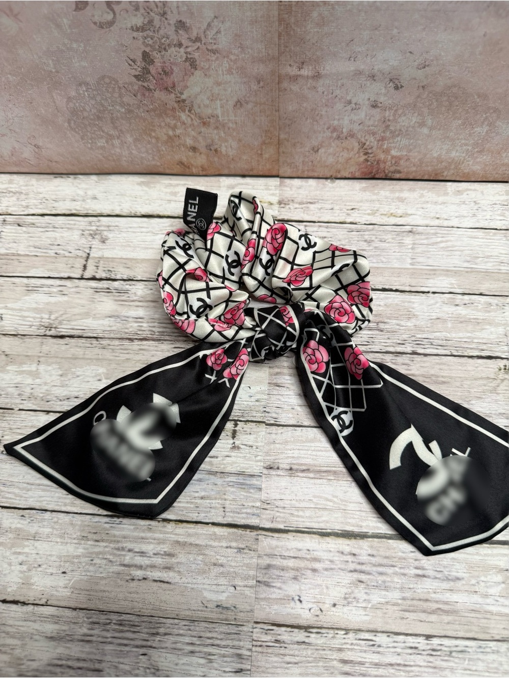 Silk scrunchie hair scarf